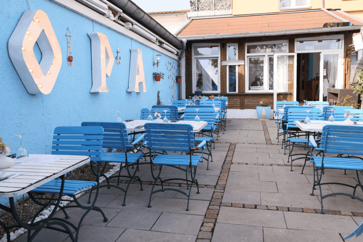 Opa Taverne Haupteingang